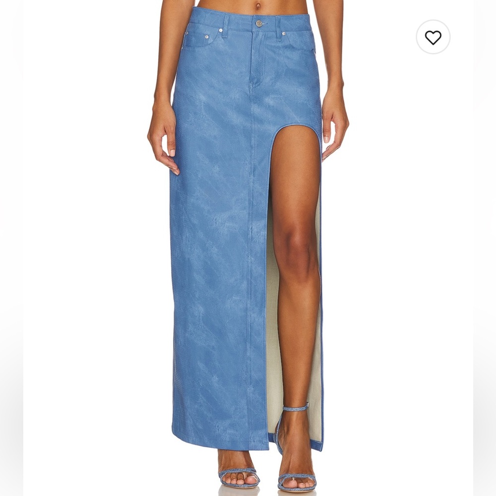 Maxi Skirt with High Slit 💙